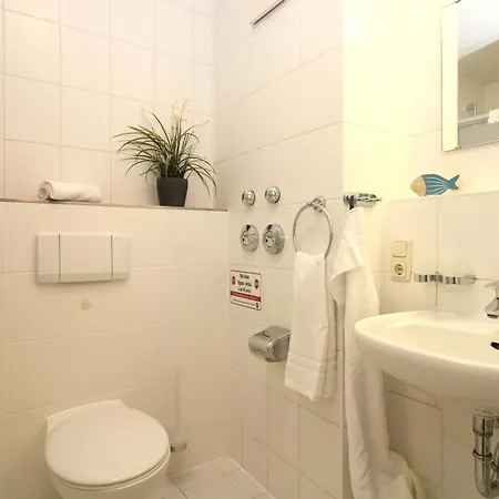 Appartementanlage Ostseeblick - Wustrow 51 * Кюлунгсборн